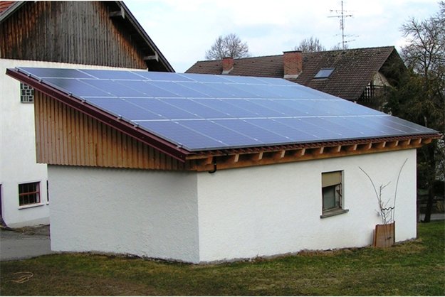 Umbau einer bestehenden  Garage zur optimalen Nutzung einer Photovoltaikanlage